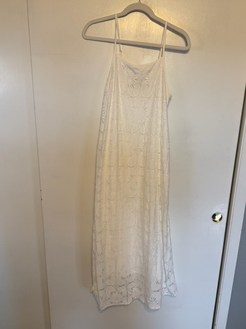 Merokeety White Lace Maxi Dress
